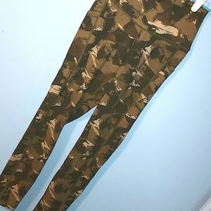 COLORFULKOALA SIZE SMALL ATHLETIC LEGGINGS; NWOT‼️